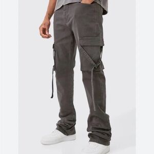 BoohooMAN Tall Stacked Gray Cargo Jeans Size 32